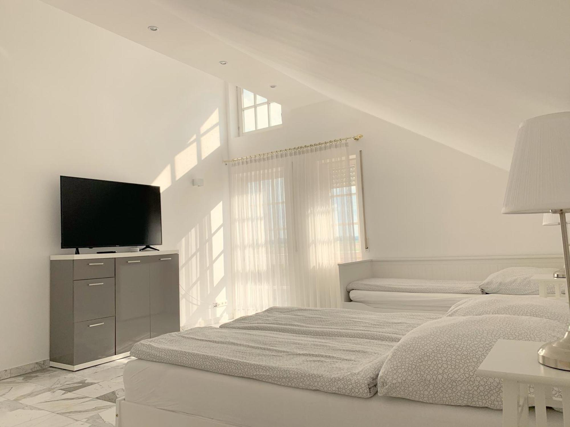 F10 Apartments Roth Pfaffenhofen an der Roth Εξωτερικό φωτογραφία